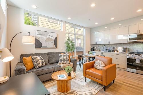 Perch - Urban View Haven