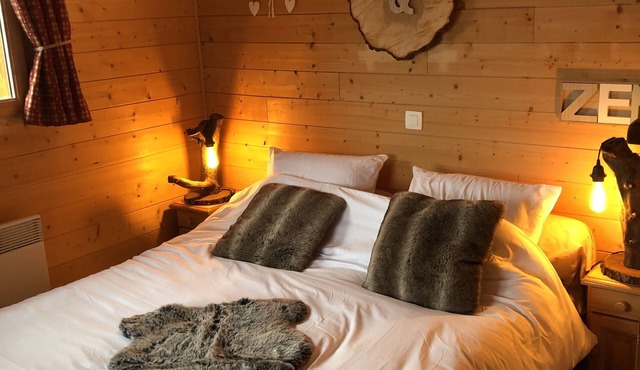 Perched cabin with private Jacuzzi