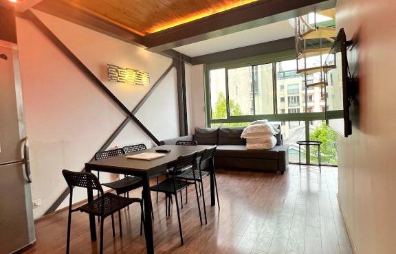 Pere Lachaise Apartments