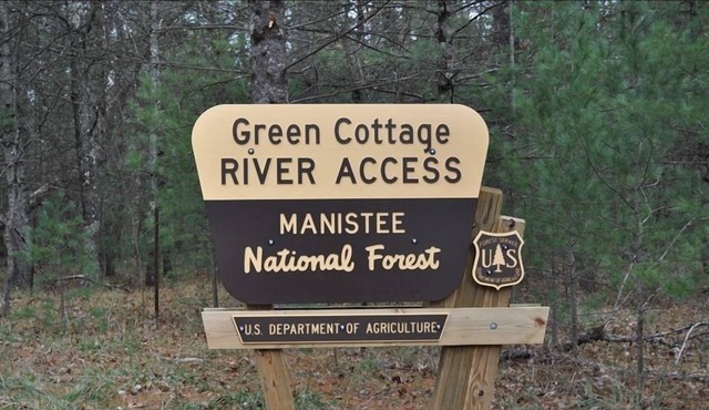 Pere Marquette River 'Green Cottage' -Fly's Only Section