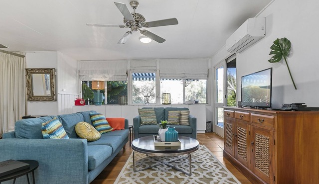 Peregian Beach Shack - Quintessential coastal chic beachfront shack