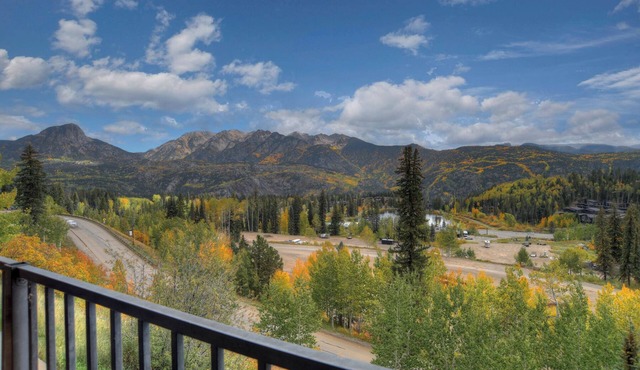 Peregrine Point Condo Steps to Lifts/Main Plaza at Puragatory - Amazing Views