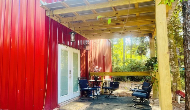 Perfect 1-bedroom Barndominium with AC in charming Summerdale/Fish River