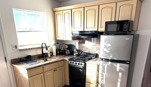 Perfect 1-bedroom bungalow in adorable Santa Fe Serenity neighborhood