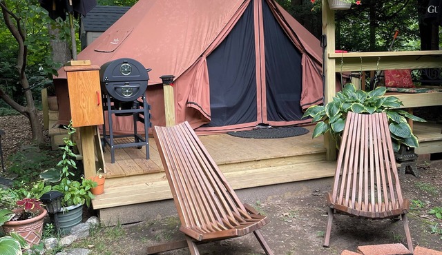 Perfect 1-bedroom campground in welcoming Southbury for outdoor fun