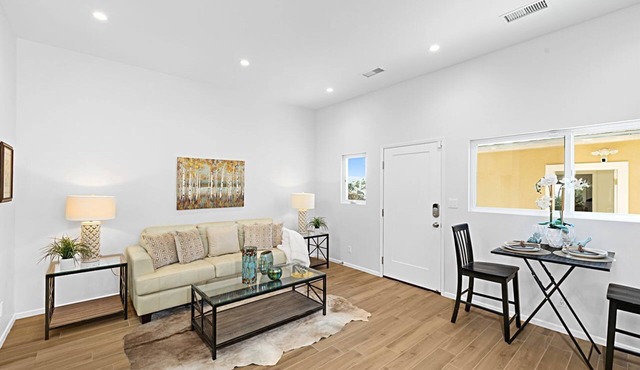 Perfect 1-bedroom house with AC in soothing Altadena - ADU