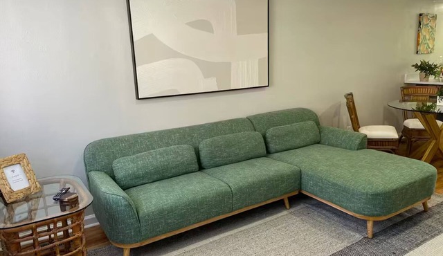 Perfect 2-bedroom apartment in charming Red Bank.