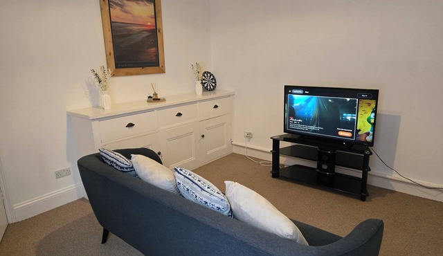 Perfect 2-bedroom apartment in tranquil Havant for your getaway
