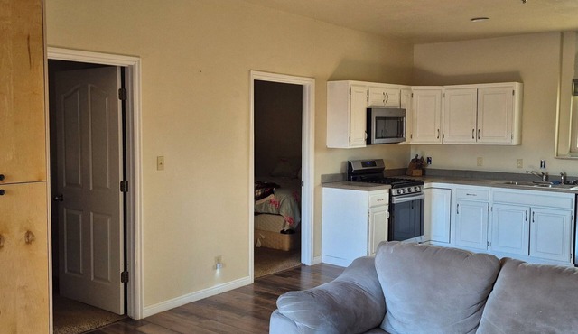 Perfect 2-bedroom casita with AC in charming Fredonia unbeatable view