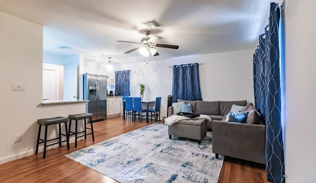 Perfect 3-bedroom house with AC in soothing Fort Myers