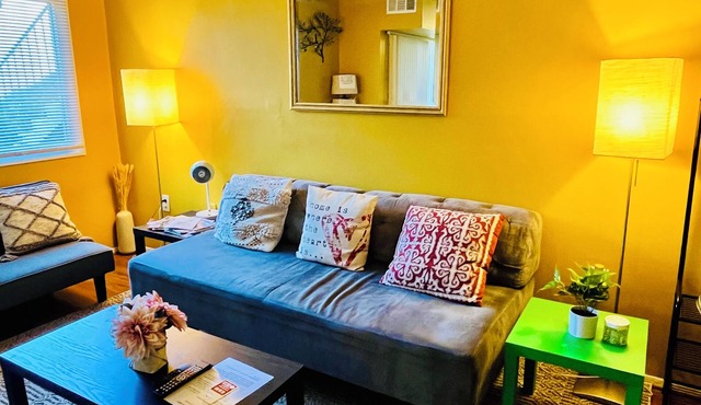 Perfect 3-bedroom 2-bath apartment with AC in Aspen Hill
