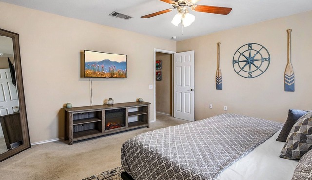 Perfect 5-star Reviews! ~Safe & 10min to DT~