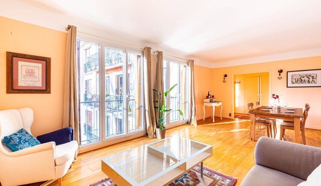 Perfect Apartement to Visit Paris