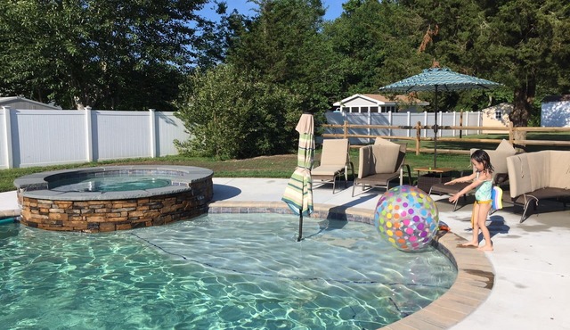 Perfect Avalon Family Rental With Heated Pool And Spa