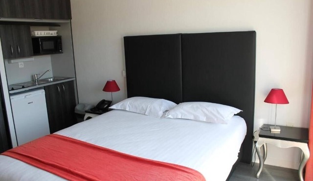 Perfect Beach Getaway in Brittany, La Baule Beach, Pet Friendly Coastal Resort!