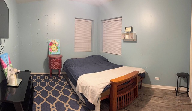 Perfect Bishop Getaway 1 Bed, Shared Bath! North