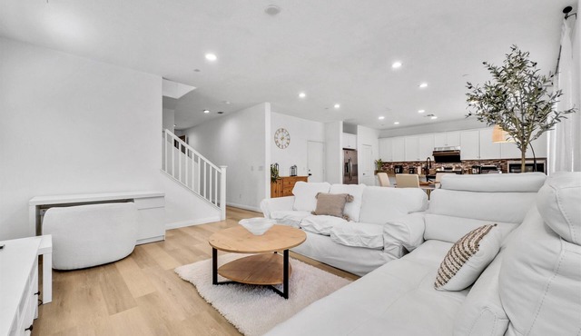 Perfect Blend: Suburban Living with Modern Comfort