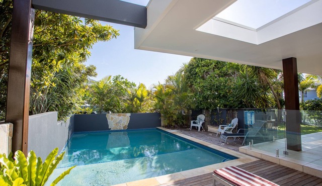 PERFECT Casuarina location. Beautiful house with pool near beach & shops