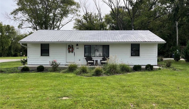 Perfect country getaway 3BR, 2BA, perfect for relaxing stays!