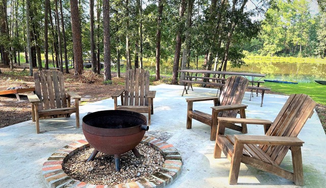 Perfect Couple's or Solo Getaway: 1840s Log Cabin