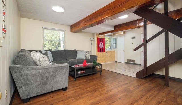 Perfect Entertainment Space near The Shoe