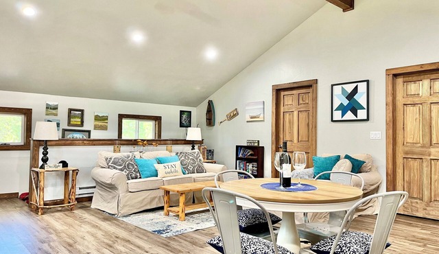 Perfect Family Cabin Loft w/Lake Access & Cove