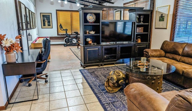 Perfect Family Escape: Playground, Fire Pit, Games & Boat Parking Near Kemah!