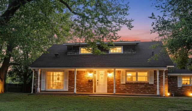 Perfect Family Getaway-Mins to Will Rogers Coliseum & Stockyards - Quiet Neighborhood - Free Parking