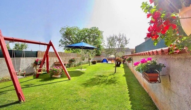 Perfect family Holiday House / pet friendly