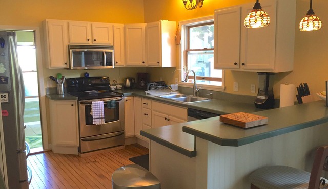 Perfect family location for trips to ER/Charlevoix/Petoskey & Traverse area!