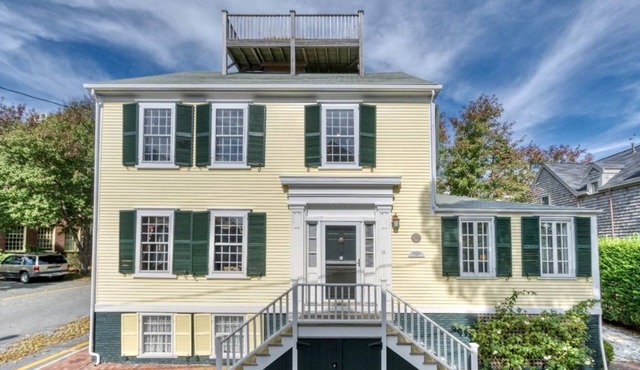 Perfect Family Retreat in the Center of Town