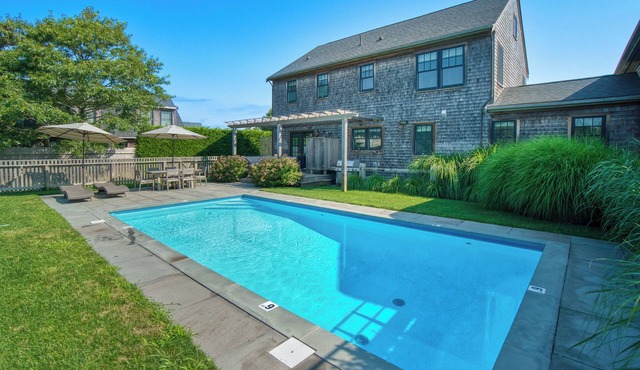 Perfect Family Vacation Home! Heated Salt Water Pool - Car Ferry Tix Available