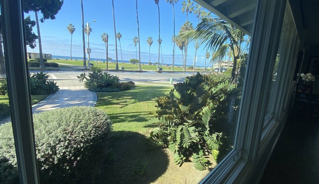 Perfect for 2 or 3 Families. Unobstructed Park and Ocean Views. Steps to Sand.