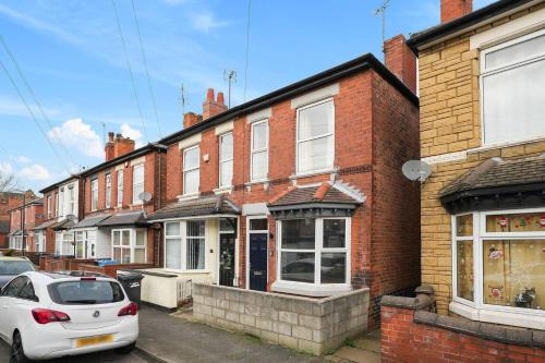 Perfect for contractors, 3 BD, Sleeps 5 long stay