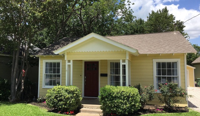 Perfect for Corporate, Business or Personal Rental - 30 Day Minimum Rental