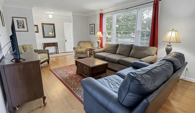 Perfect for Extended Stays! One Level/Fenced Yard/Pets Welcome