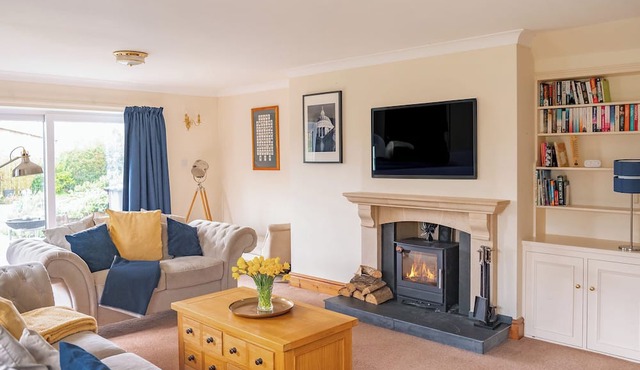 Perfect for family and friends get togethers to enjoy coast and countryside.