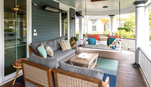 Perfect For Families: Large, Hip, Beach House