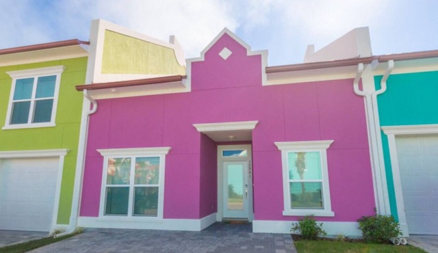 PERFECT FOR FAMILIES! Private beach, Pool, Game Room, all King beds