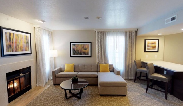 Perfect for Getaways Close to Fremont BART - 3.3 Miles Away