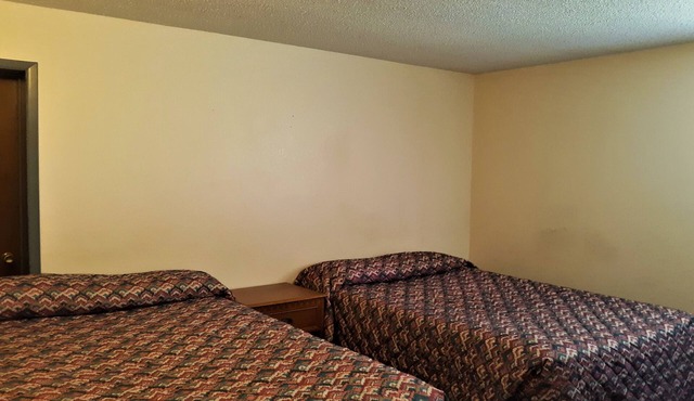 Perfect for Groups! Pet-friendly Property, with Free Parking Onsite
