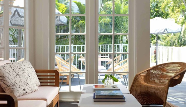 Perfect for Groups! 2 Pet-friendly Units, Free Breakfast, Outdoor Pool!