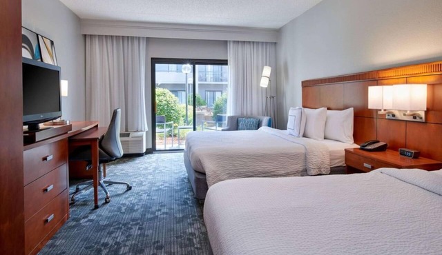 Perfect for Groups! 2 Comfortable Units, Pets Allowed with Fee, Onsite Pool!