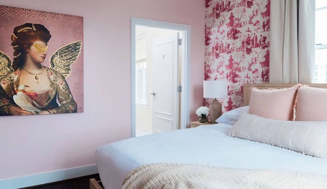 Perfect for Relaxation & Exploration in Birmingham's Heart! Pets Allowed