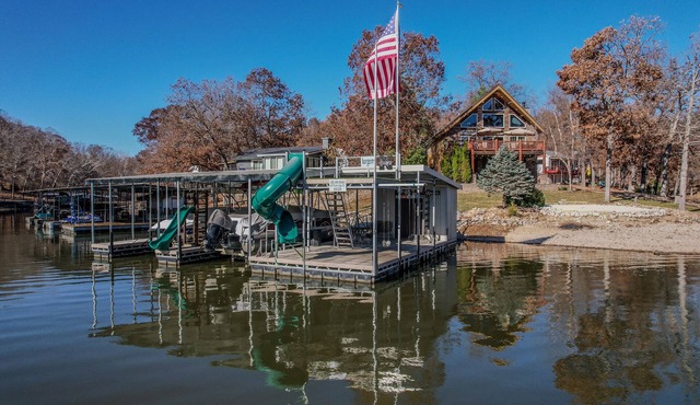 Perfect for the family: quiet cove, private beach, hot tub, boat slips and more!