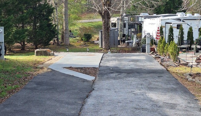 Perfect full hookup campsite in Gatlinburg for your next adventure