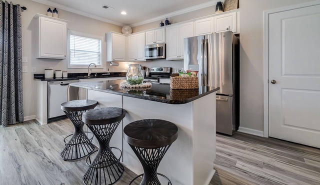 Perfect Getaway Close to Downtown Savannah Gulfstream Hyundai Airport