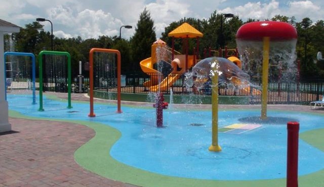 Perfect Getaway close to Disney and all attractions! Excellent reviews!