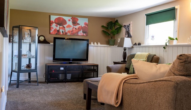 Perfect getaway for the outdoor adventurer or relaxation @seaglasscottagehfh