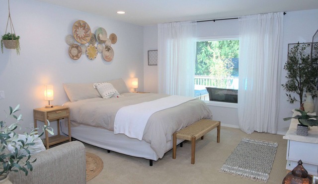 Perfect Getaway★ King Suite★Private Hot Tub★Fire Pit